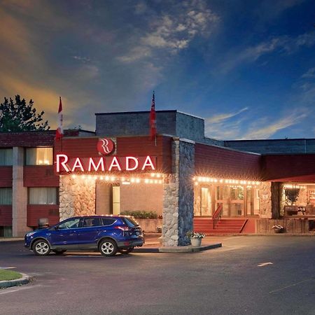 Ramada By Wyndham Pinewood Park Resort Норт-Бей Екстер'єр фото